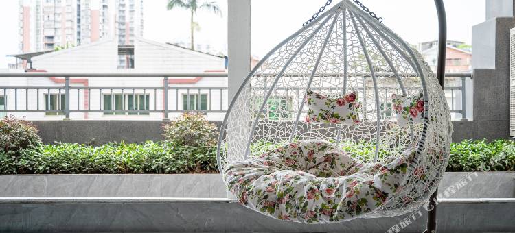 十玥酒店(高县财富中心店)图片