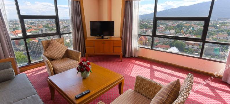 清迈阿莫拉塔佩酒店(Amora Thapae Hotel Chiang Mai)图片