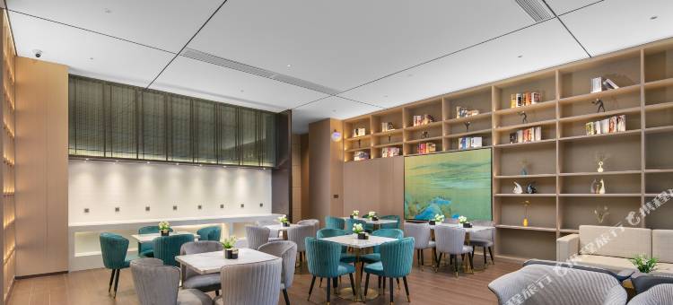 柏曼酒店(长沙万家丽广场地铁站扬帆夜市店)图片