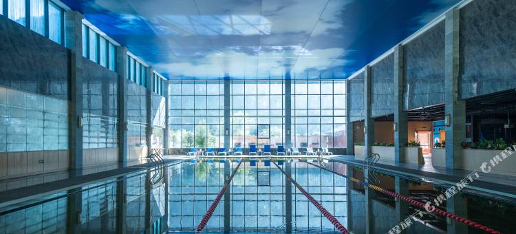 白玛岭温泉康养洒咧城图片