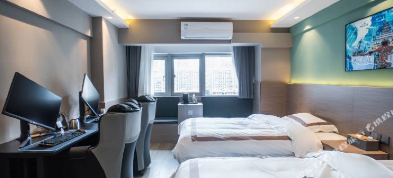 贵阳轻游电竞酒店(金融城CCPARK店)图片