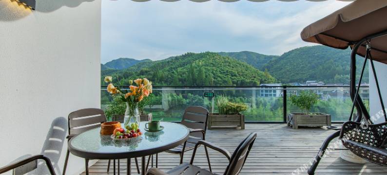 安吉易成·云上草原山野度假民宿图片