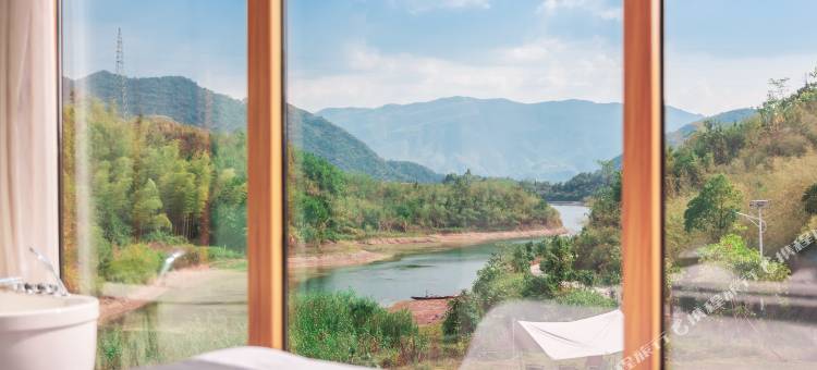 仙岛湖湖色设计师民宿图片
