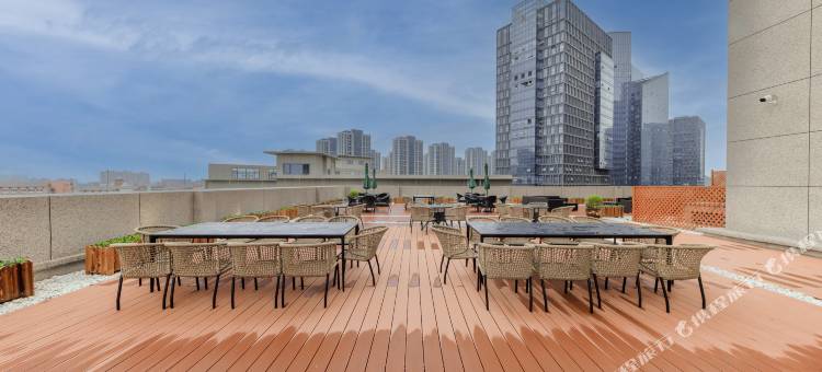 湖州吴兴东部新城亚朵酒店图片