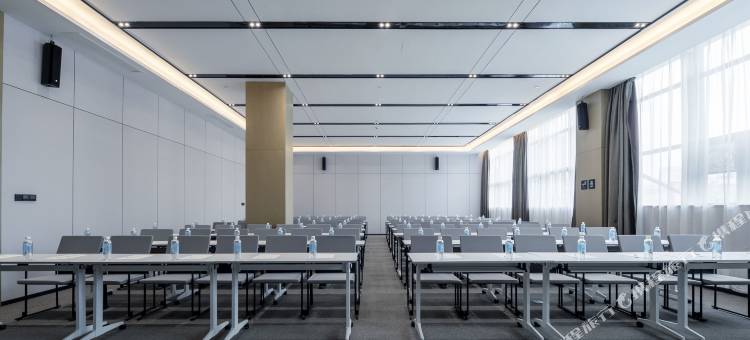 怀化高铁南站亚朵酒店图片