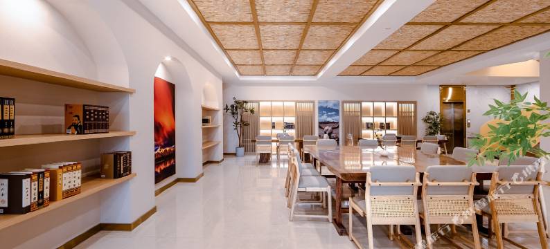 康定野沐温泉酒店图片