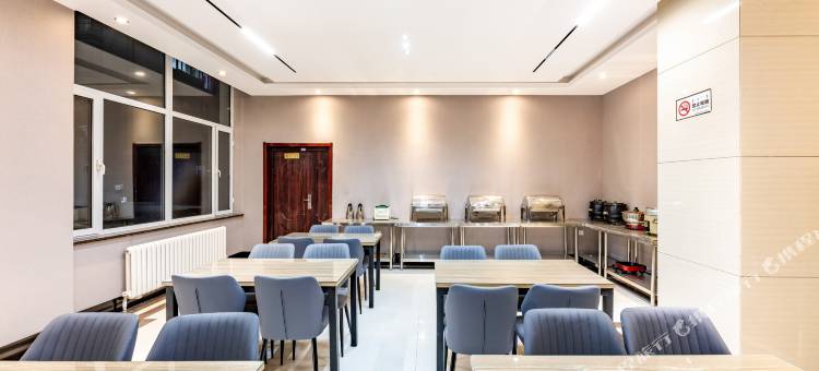 格林豪泰智选酒店(乌兰察布火车站维多利广场店)图片