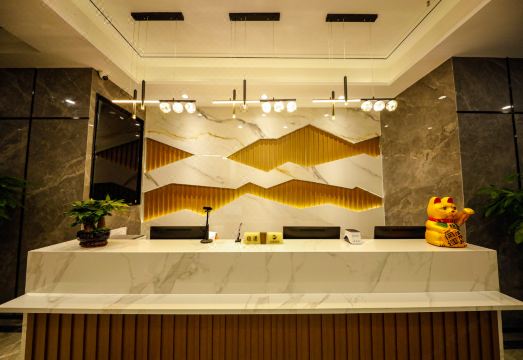 Xiangyue Hotel (Wanhe Square County Government Branch) Hotel Overview