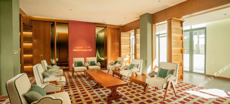 日喀则十里芳菲夏宫疗愈酒店图片