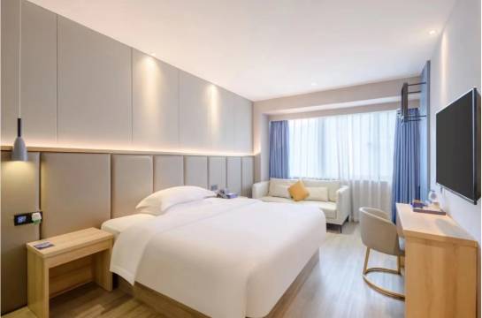 吾朵酒店(同济医院硚口路地铁站店)