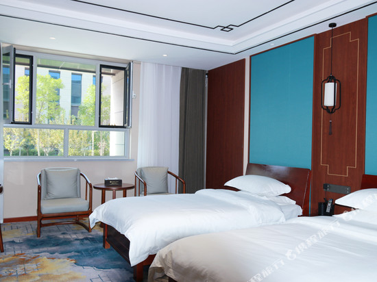 金塔金胡杨大酒店