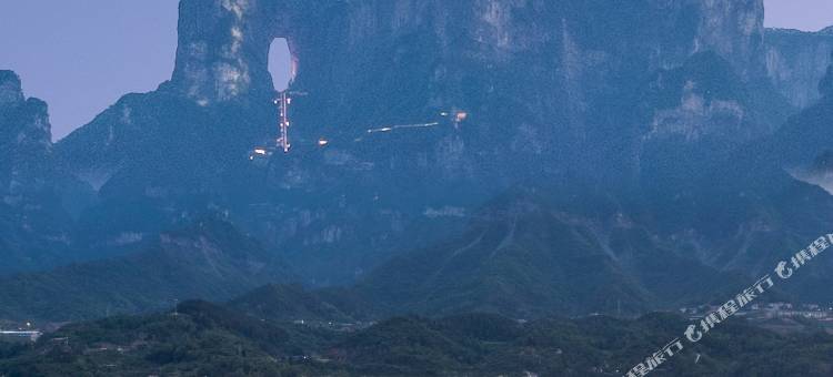 张家界天门山希尔顿花园酒店图片