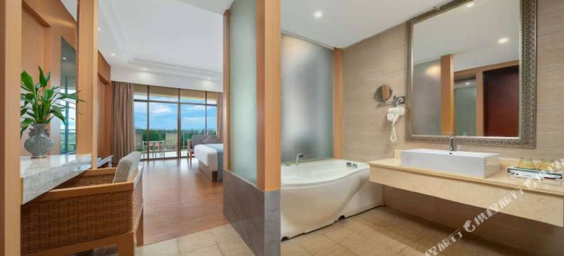 格美酒店(海东方沙滩公园店)图片