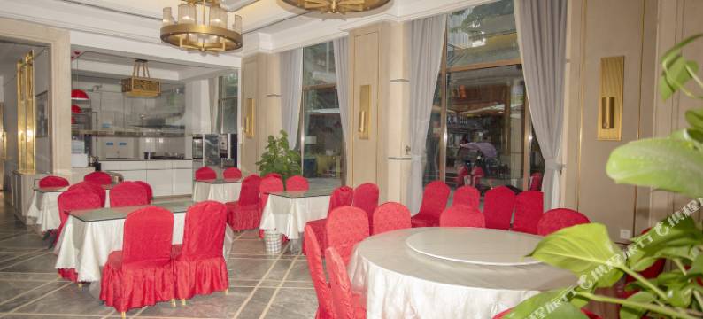 园畔江景假日酒店(三台潼川古镇店)图片