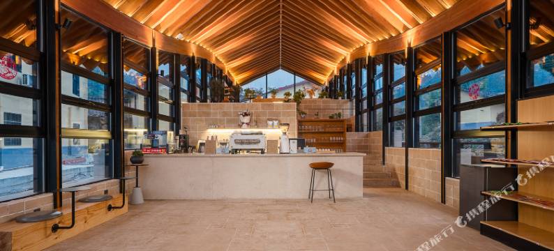 云孚里庄园·溪畔VILLA野奢富硒温汤度假别墅(剑阁双旗美村店)图片