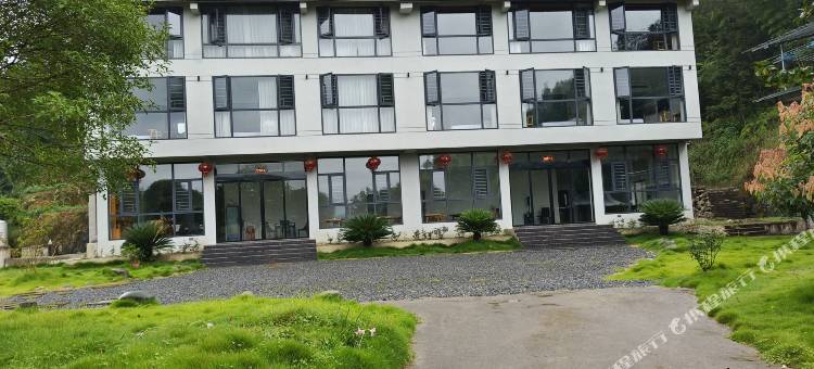 梵净山瑞杰民宿(亚木沟景区店)图片