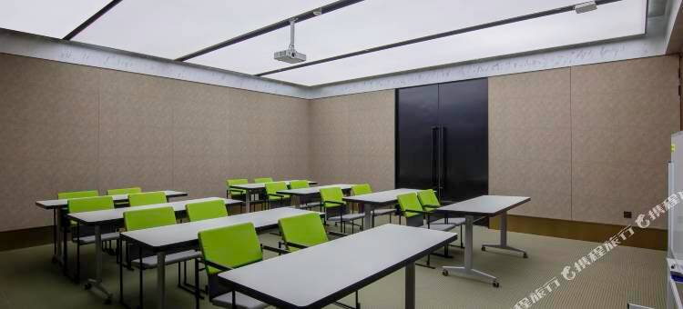 桔子酒店(青岛栈桥火车站店)图片