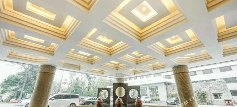 南京双门楼宾馆(盐仓桥地铁站阅江楼店)图片