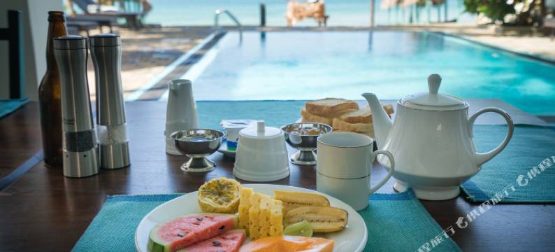 放松海滩酒店(At Ease Beach Hotel)图片