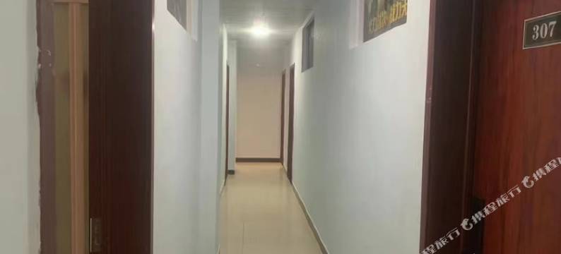 尚兰电竞酒店图片