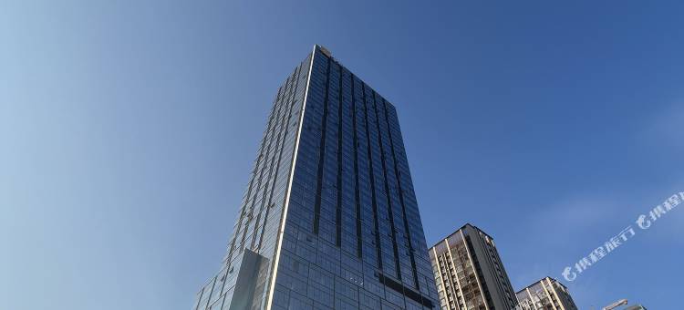 北鱼电竞民宿(烟台大学店)图片