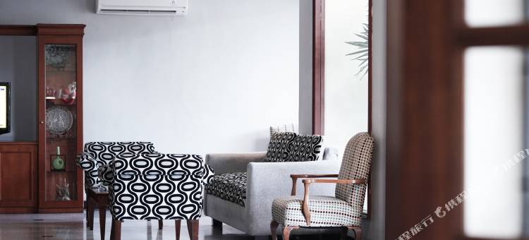 旅行者服务式套房公寓(Travellers Suites Serviced Apartments)图片
