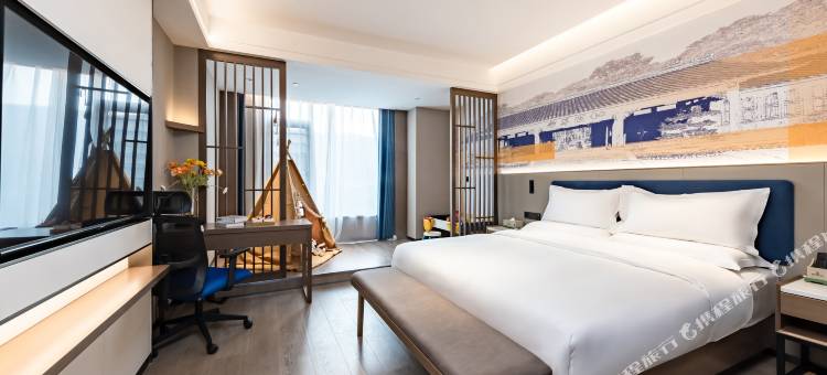 景岸逸林酒店(临沧佤山凤城高铁站店)图片