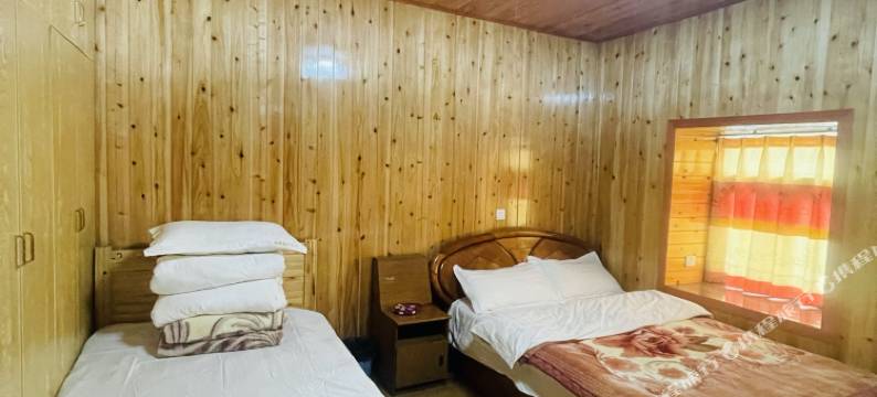 马尔康阿措客栈图片