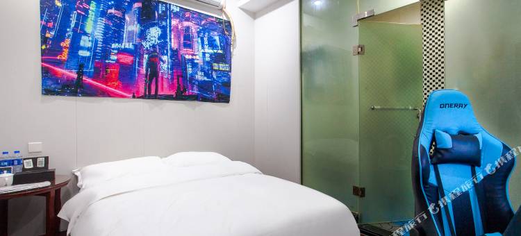 启石电竞酒店(观澜富士康店)图片