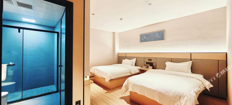 如家UP华驿精选酒店(灌云高铁站万达广场店)图片