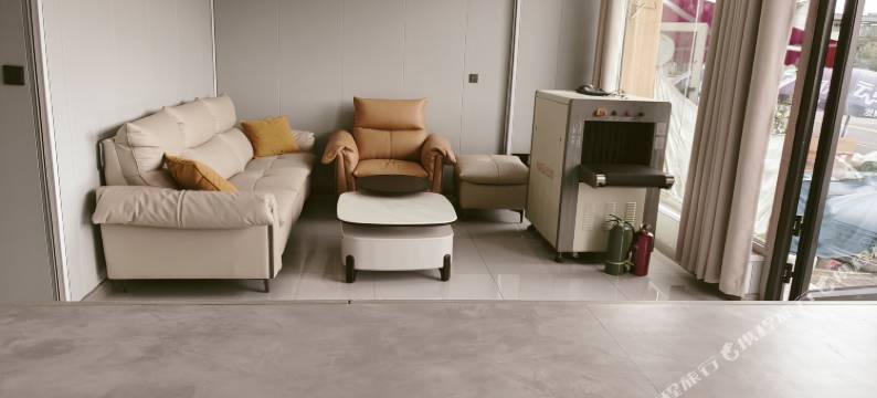 新源红松宾馆图片