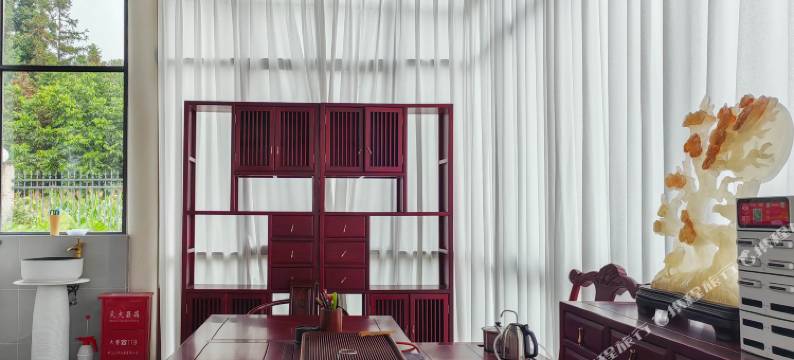 腾冲景颇茶雨客栈(董官村西董大院店)图片