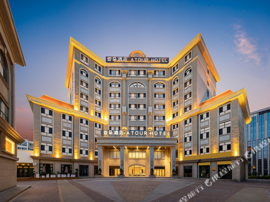 伊宁市上海城解放西路亚朵酒店