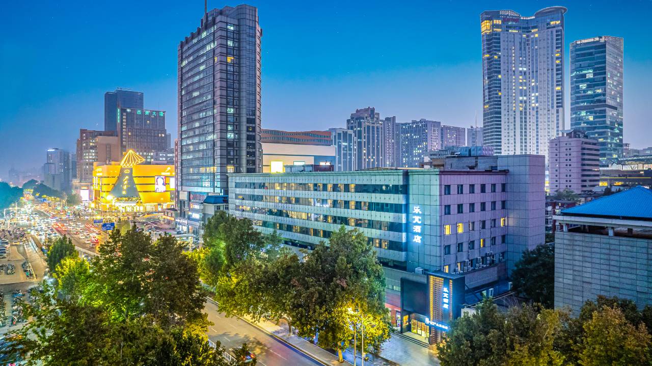 乐芃酒店(石家庄北国商城勒泰中心店)图片