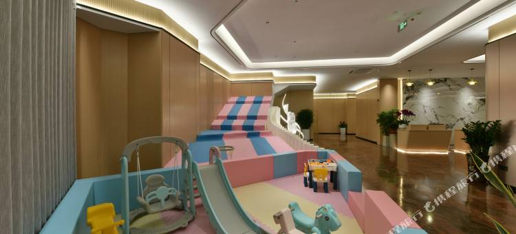 北海泊林大酒店(北海老街北部湾广场店)图片