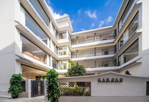 安顺荼乐隐肆民宿（安顺西高铁站奥体中心店）外景图