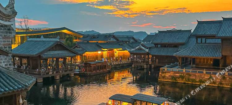 云港酒店(宜宾临港国际会展中心店)图片