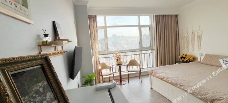 海屿眠影音民宿(烟台火车站店)图片