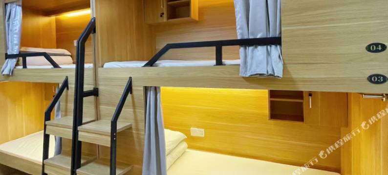 自然醒青年旅舍(杭州东站店)图片