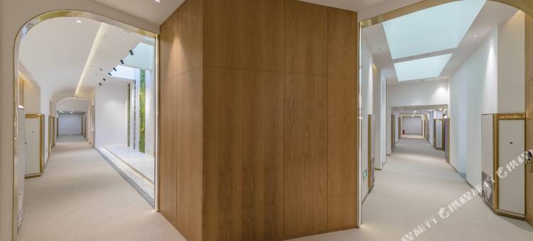 QUEEN酒店(福州长乐动车站外语外贸学院店)图片