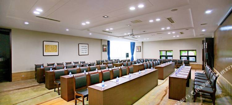 金海海景酒店(北戴河老虎石海上公园店)图片