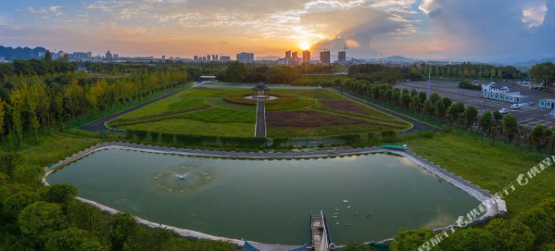 黄山歙县兰信大酒店(徽州古城城许路游客中心店)图片