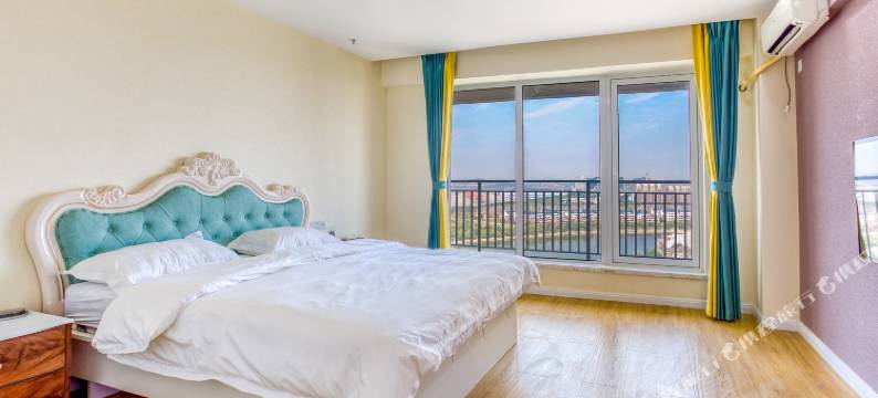 觅旅海景酒店式公寓(营口鲅鱼圈月亮湖店)图片