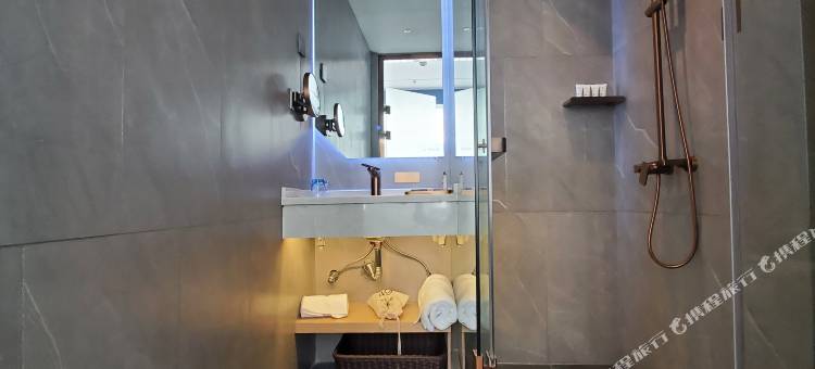 潮漫酒店(西宁五四西路王府井店)图片