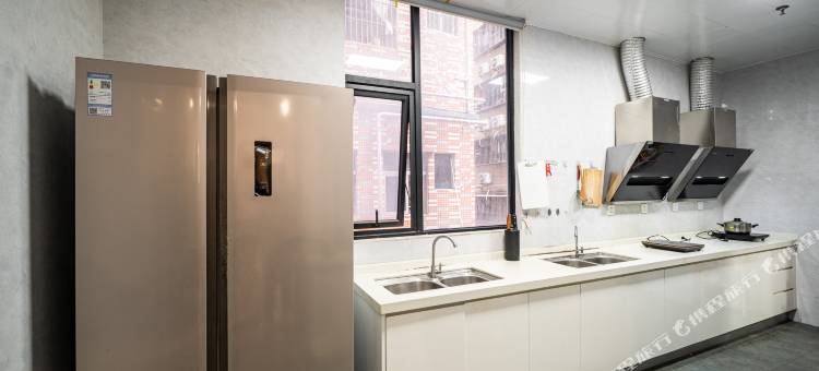 盈禾行政公寓(深圳国际会展中心店)图片