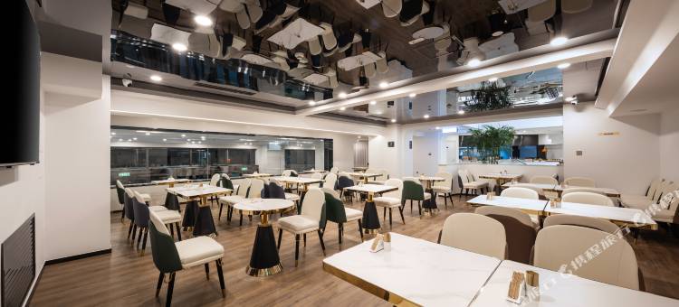 赤峰红山万达广场体育中心亚朵酒店图片