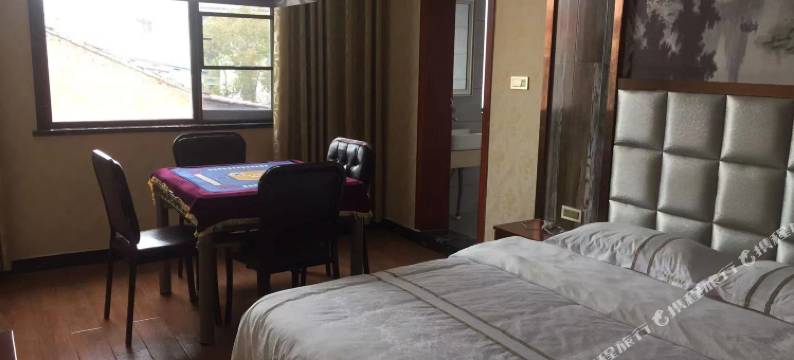 监利卧虎唱龙酒店图片