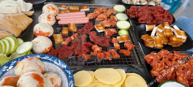 冶勒湖觅冶客栈图片