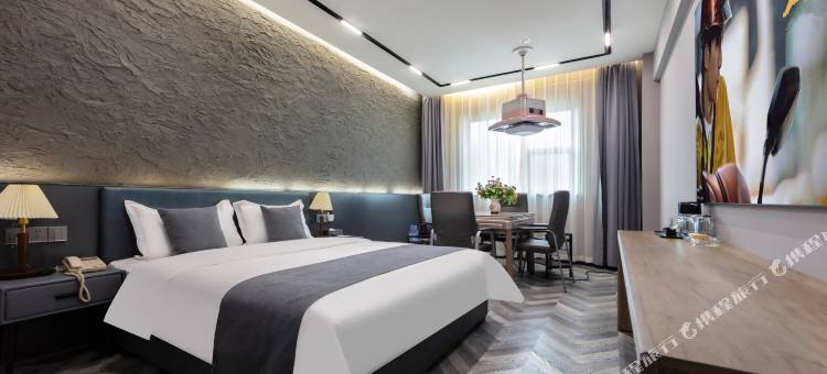 美美智能影院酒店(岳阳火车站步行街店)图片