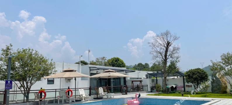 英德芸汐温泉度假别墅(积庆里仙湖旅游度假区店)图片